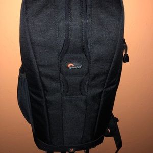 Lowepro flipside 300.
